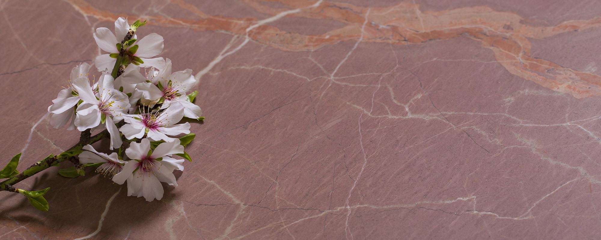 Tempesta Crystal Marble / New Marble